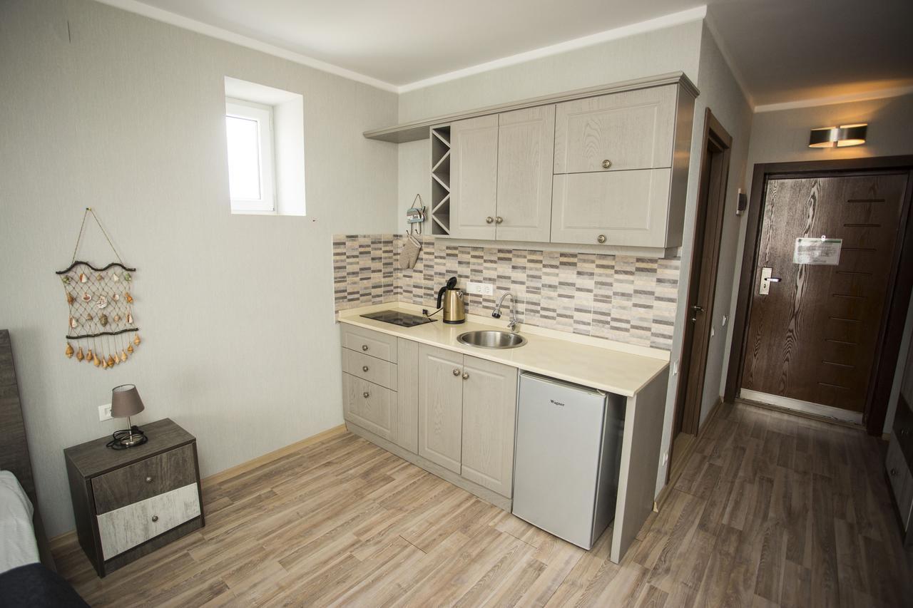 Apartment On Khimshiashvili Batoemi Buitenkant foto
