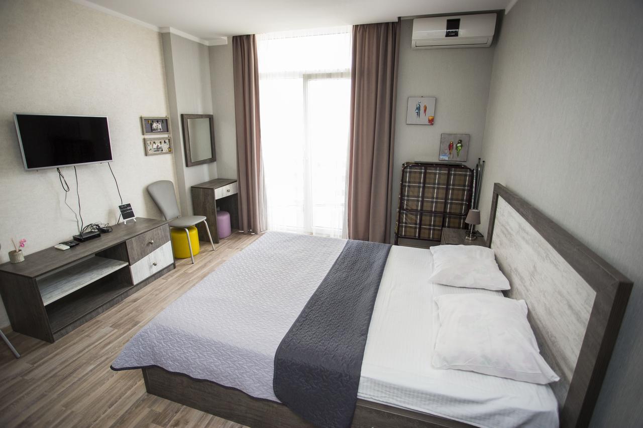 Apartment On Khimshiashvili Batoemi Buitenkant foto